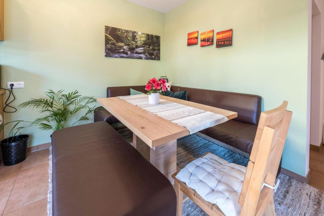 Wieseneck I - Apartment In Fuegen Exterior photo