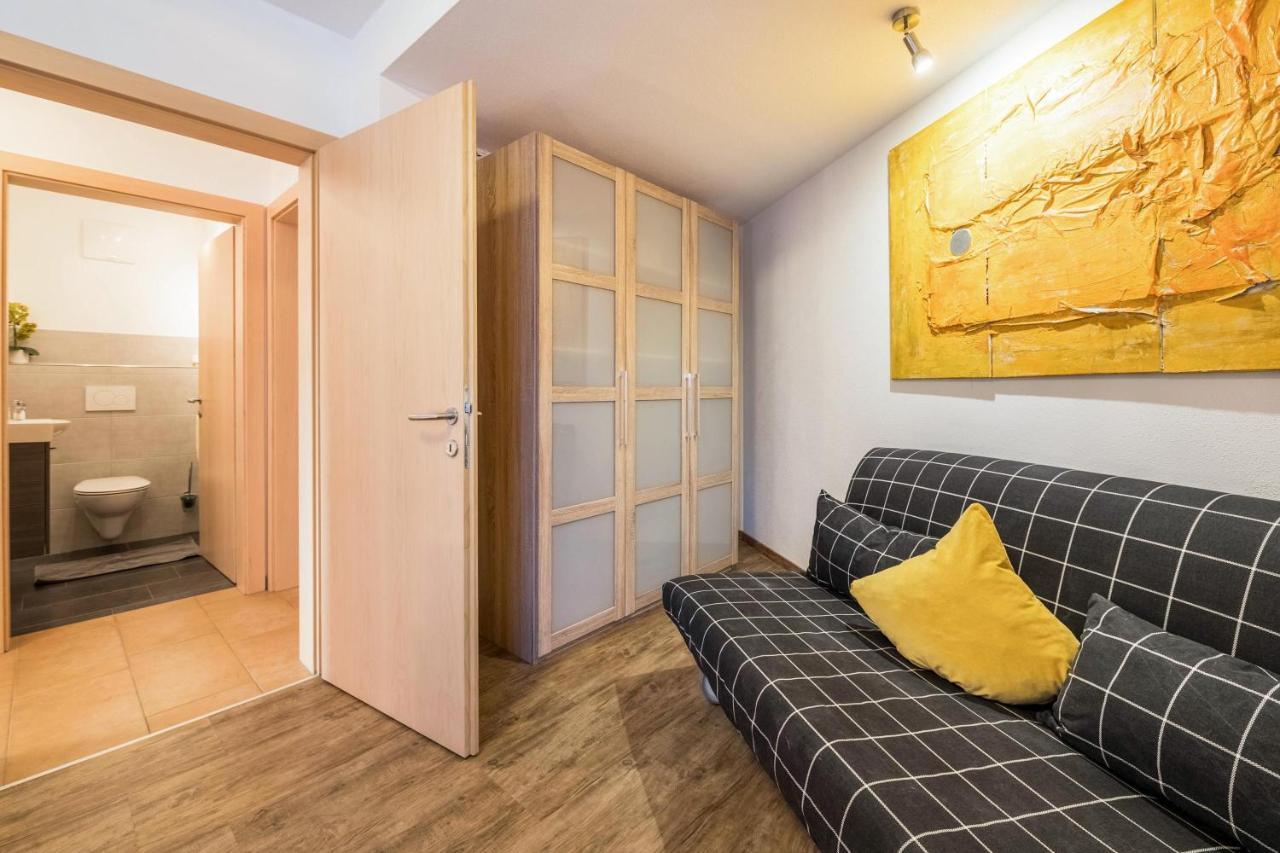 Wieseneck I - Apartment In Fuegen Exterior photo